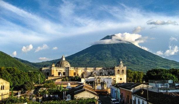 The Wedding Website of Christine Drake and Alexander Sicre