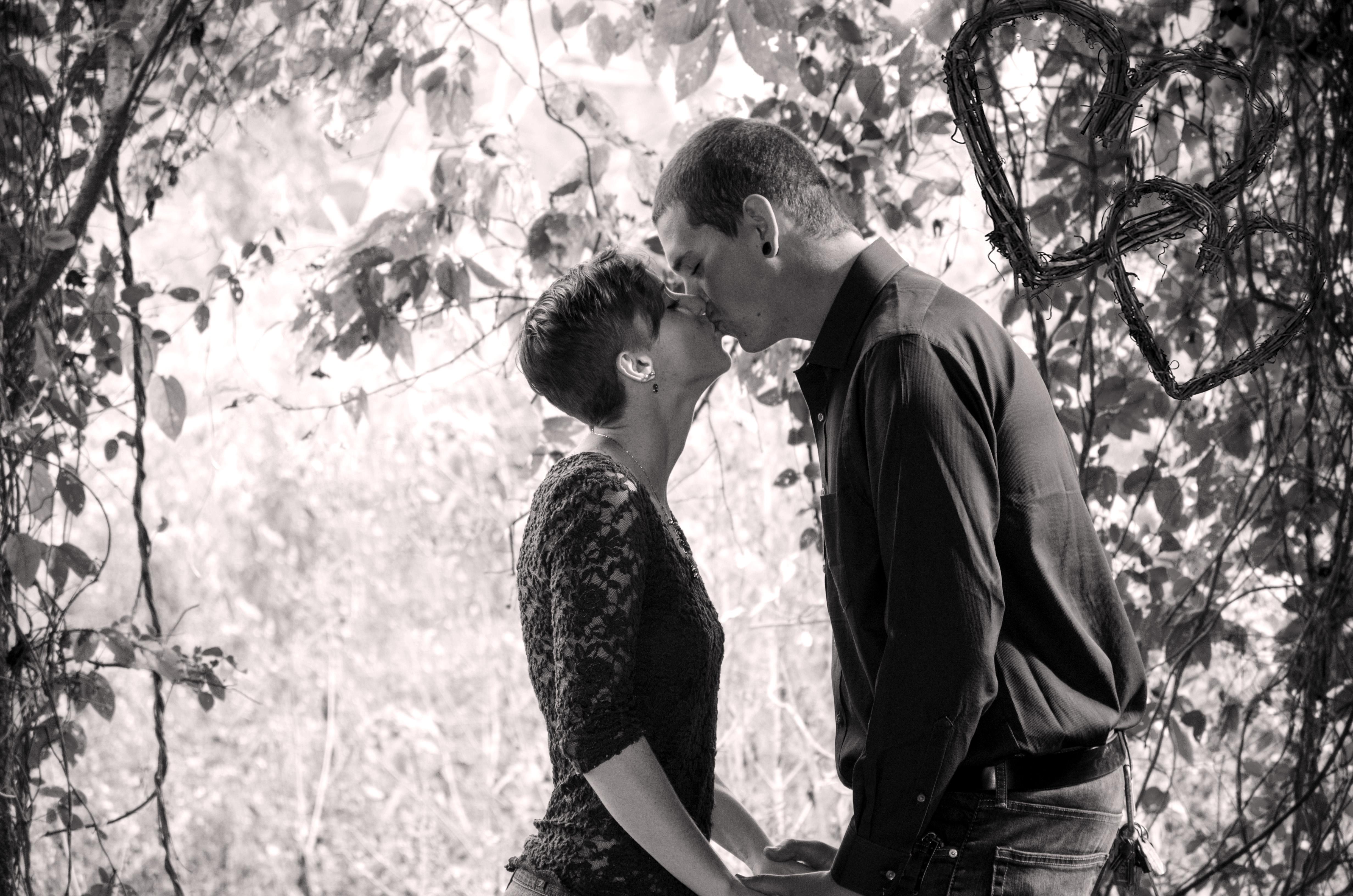 The Wedding Website of kelly list and justin rhoads
