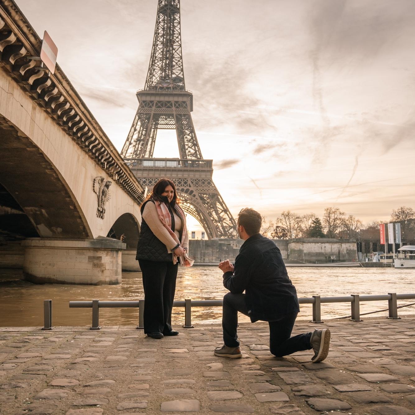 01.04.2025
Max proposed to Alexia in Paris!