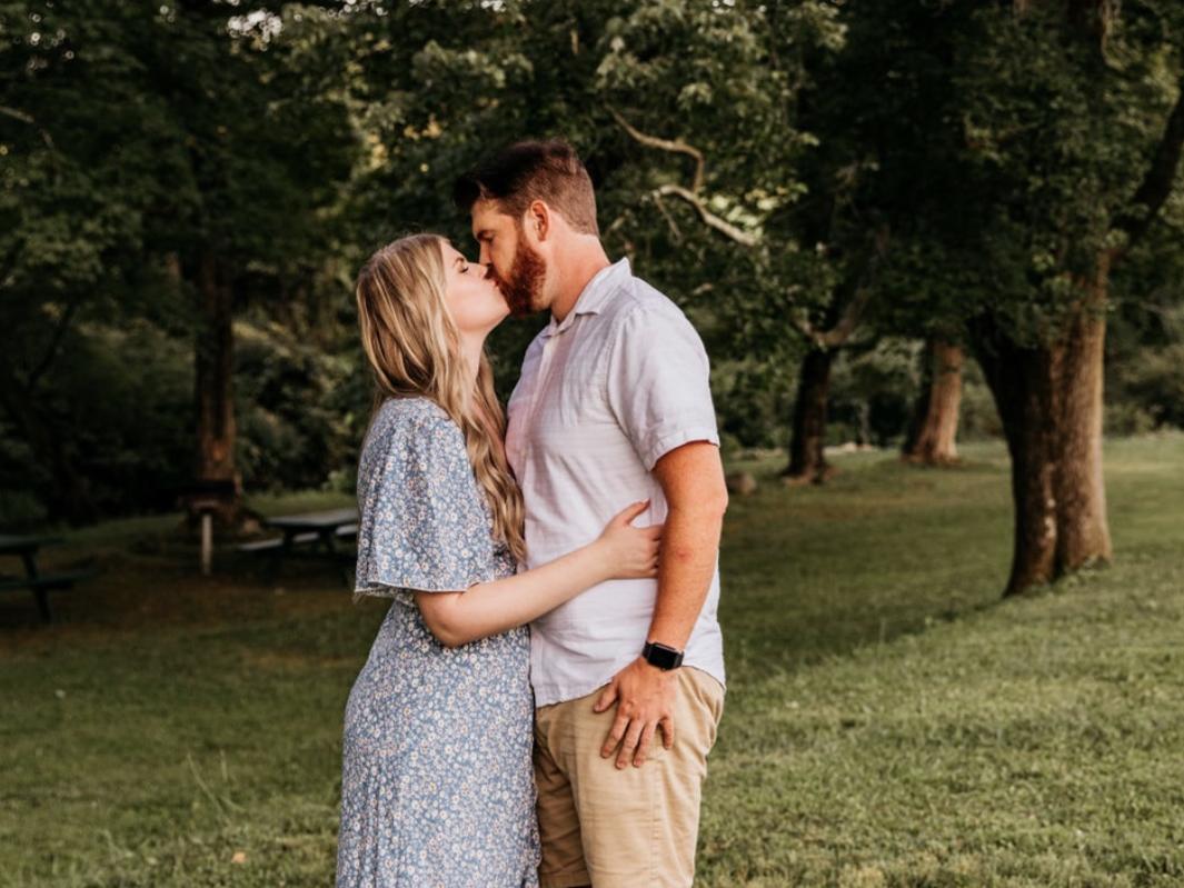 The Wedding Website of Taylor Barnett and Roberto Cedeño