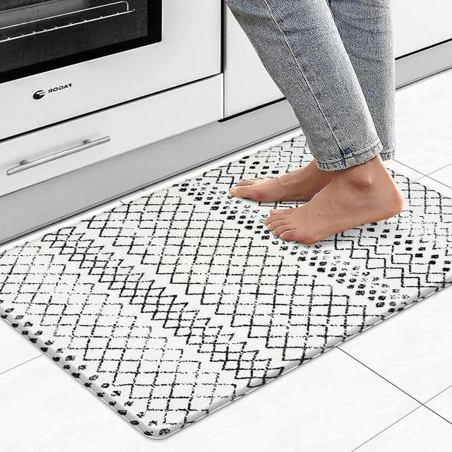 KIMODE Anti Fatigue Kitchen Mats for Floor,17.3" x 29" Black and White Cushioned Kitchen Rugs,Non-Slip Waterproof Wipe Clean Kitchen Sink Standing Mat for Corner Sink,Kitchen Floor