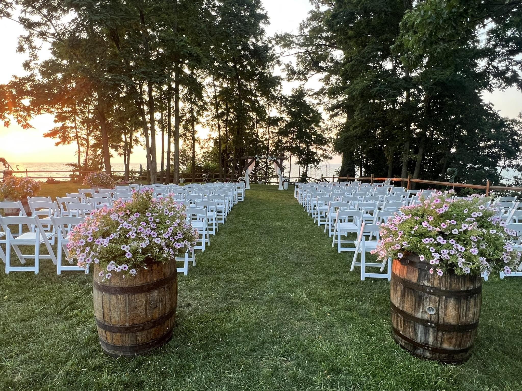 The Wedding Website of Victoria Ames and Derek Easthon