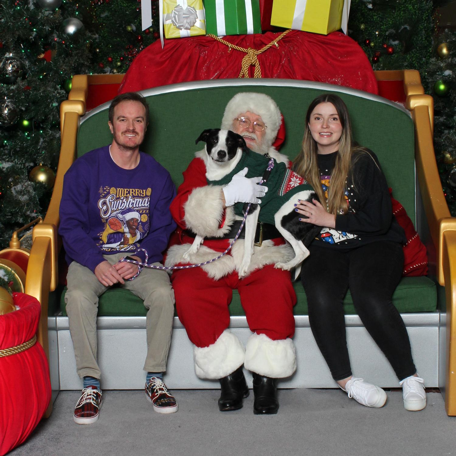 Bailey's first time meeting Santa Claus, 2022