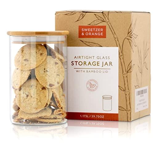 Sweetzer & Orange Glass Jar with Airtight Lid, Bamboo Top (1.175 L) - BPA-Free Cookie and Candy Jar Kitchen Canister for Snacks, Nuts, Seeds, Pretzels, Spices, Herbs, Popcorn, Trail Mix, Rolled Oats