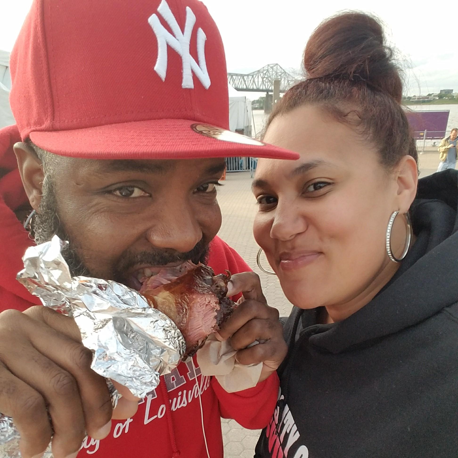 Chow Wagon #2017 #smokedturkeyleg #yummy
