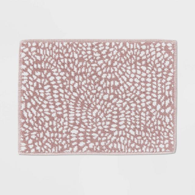 20"x30" Performance Plus Bath Mat Mauve Geo - Threshold™