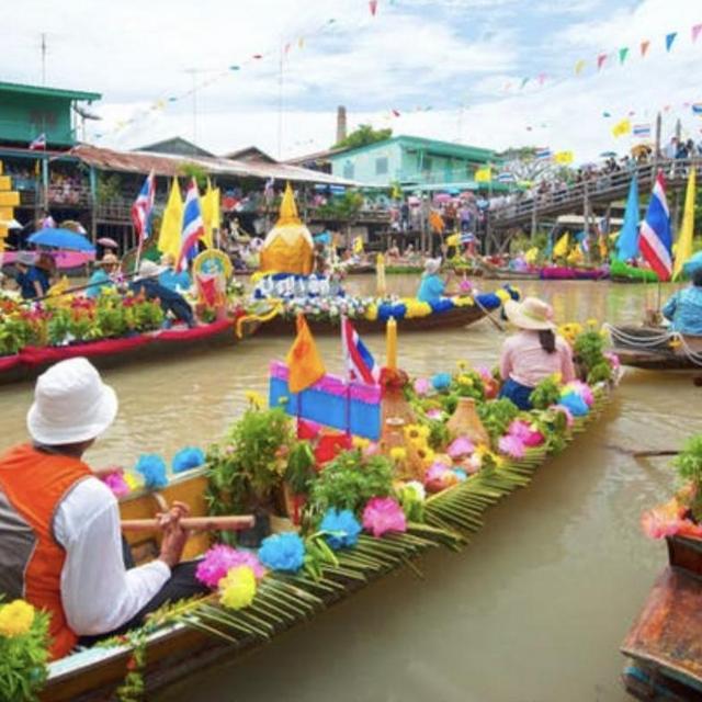 Floating Market & Bridge Tour - Bangkok