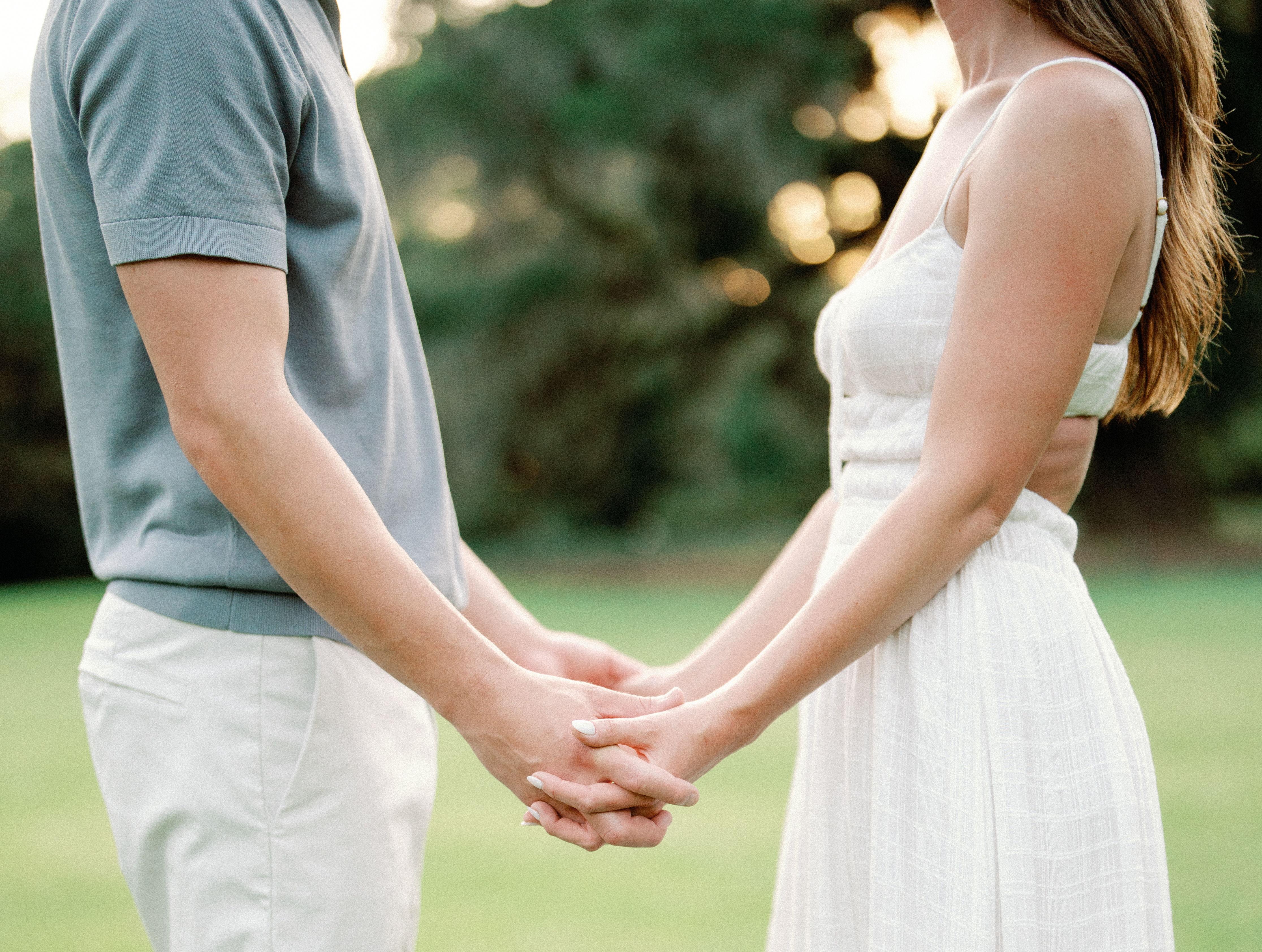 The Wedding Website of Diana Kathryn Bates and Joshua Michael Fields