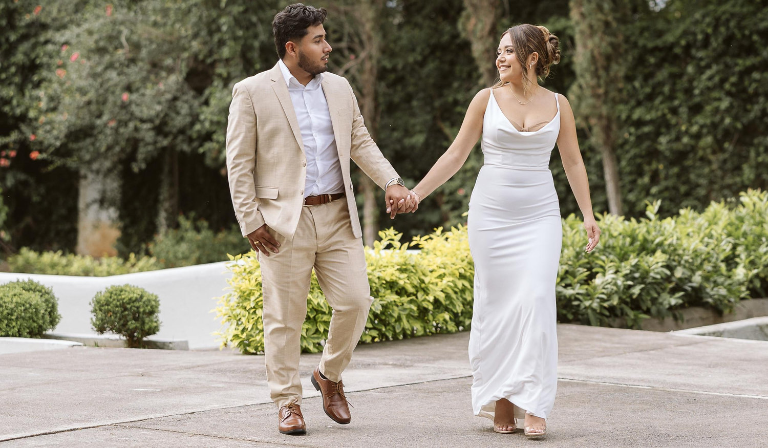 The Wedding Website of Karisia Guzman and Angel Velasquez