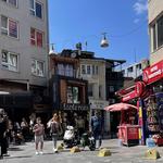 Explore Caferağa (Kadıköy Pubs District)