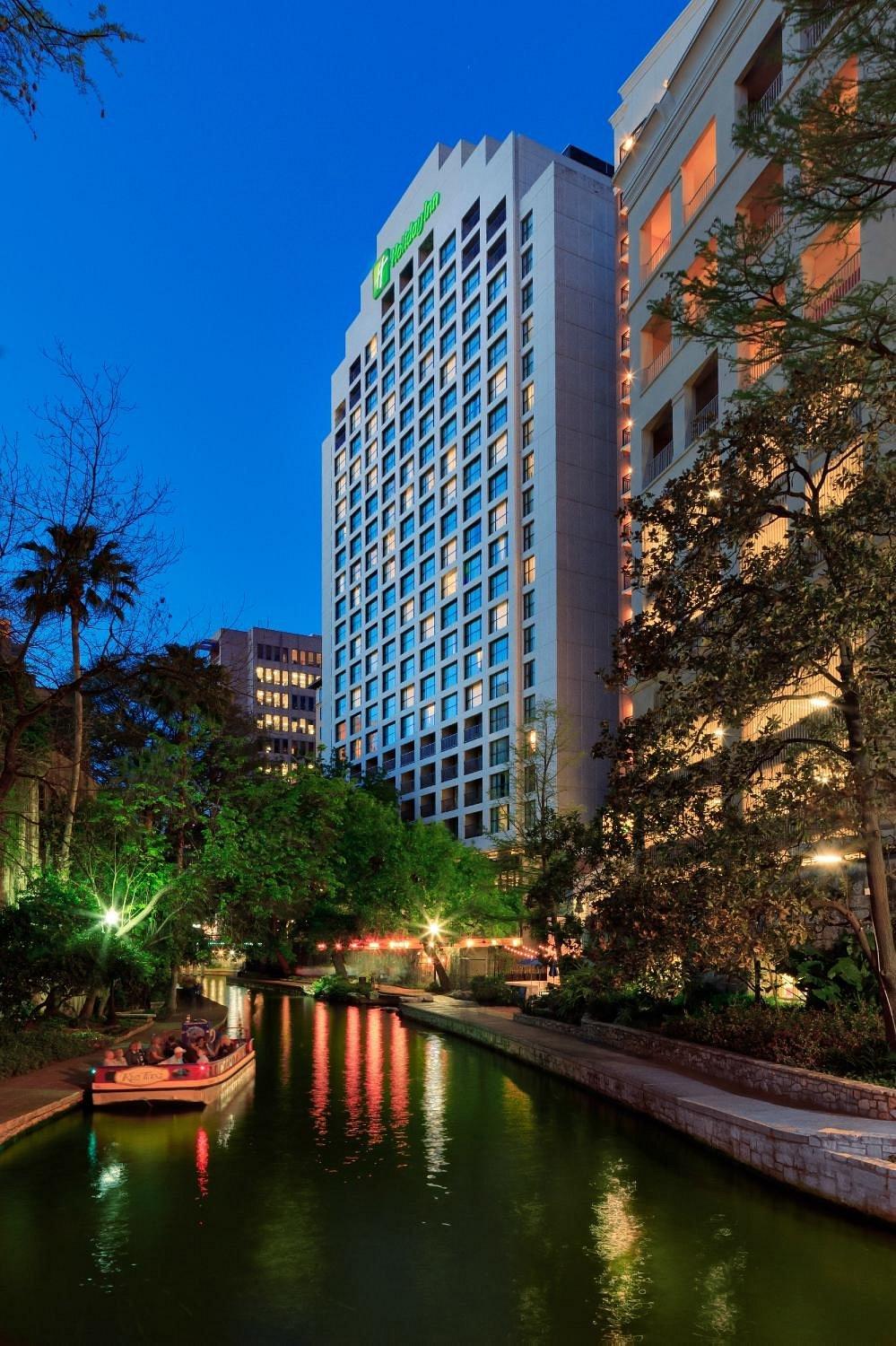 The Wedding Website of Ariel Cristin Benavides Daughter of Andres Benavides (late) and Sara Sweatt and Joshua Naeem Patel Son of Mr. Naeem Patel and Rosario Patel (late)