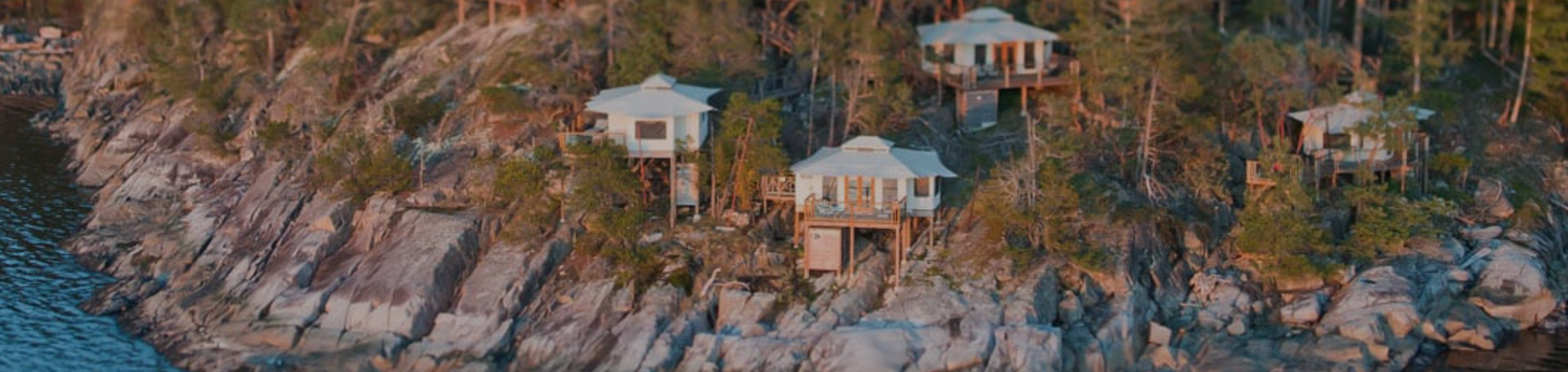 The Wedding Website of Jenelle Simpson and Marcus Saari