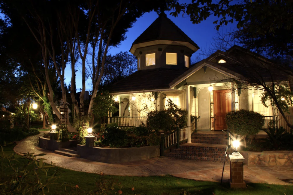 The Wedding Website of Audrey Bolaños and Samuel Leary