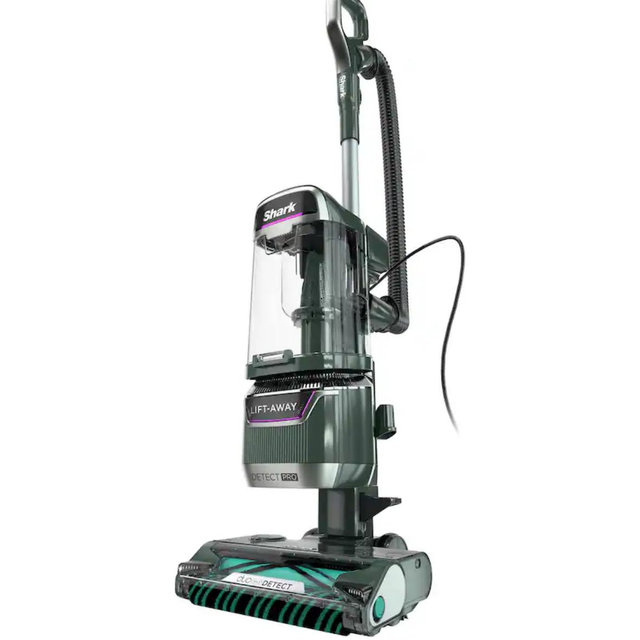 Shark - Detect Pro Lift-Away ADV Bagless Upright Vacuum with DuoClean Detect, Anti-Allergen, and Odor Neutralizer Technology - Evergreen