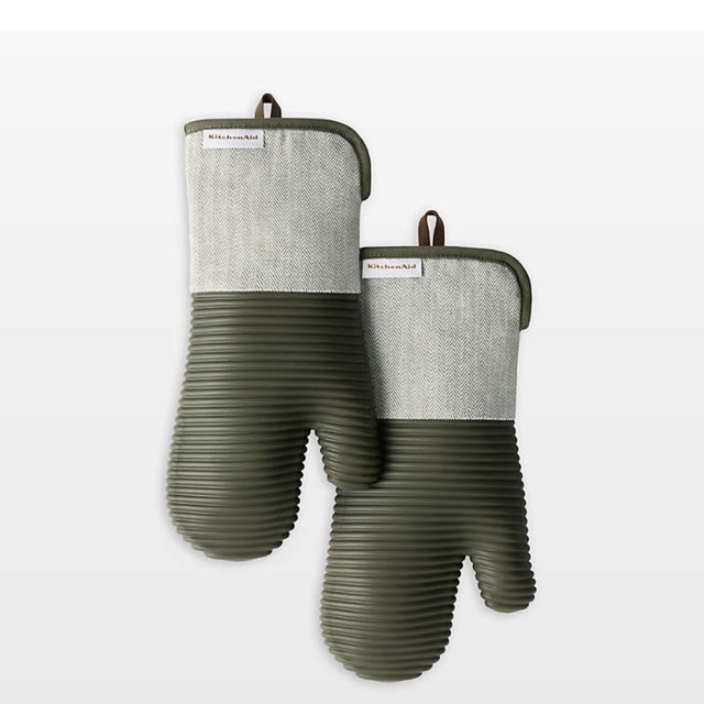 KitchenAid Design Series Evergreen Oven Mitts, Set of 2