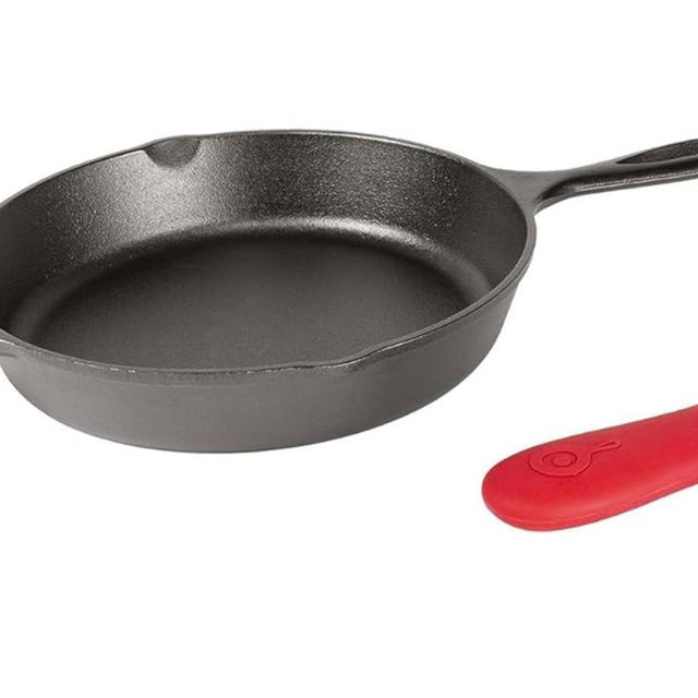Lodge Cast Iron Skillet with Red Silicone Hot Handle Holder, 12-inch