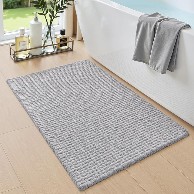 DEXI Bathroom Rugs 16x24, Non Slip Washable Bath Mat, Absorbent Chenille Bathmat, Ultra Soft Thick Carpet for Tub Shower Floor, Light Grey