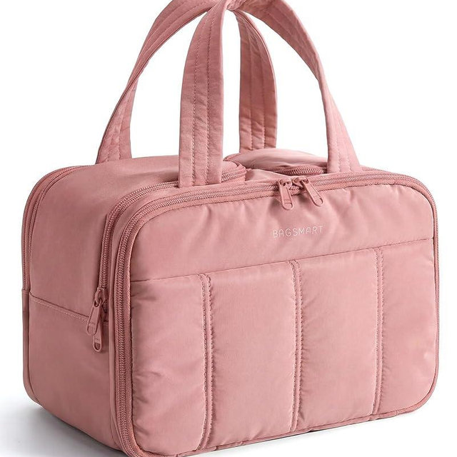BAGSMART Travel Toiletry Bag, Puffy Large Toiletry Bag for Women, Lightweight Cosmetic Makeup Bag Organizer with Handle for Traveling, Accessories, Essentials, Toiletries （Dark Pink