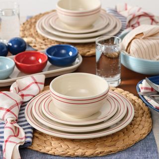 Americana Bistro Coupe Cereal Bowl, Set of 4