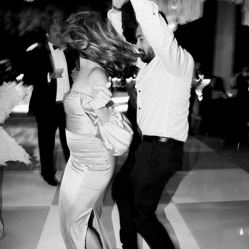 A rare night out without kids, dancing the night away at Nancy’s wedding at The Stonehurst!