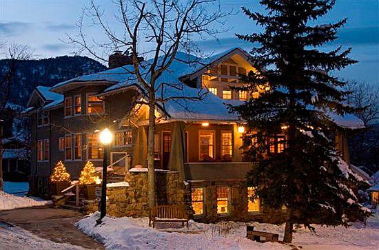 The Wedding Website of Kris Moe and Michelle Champagne