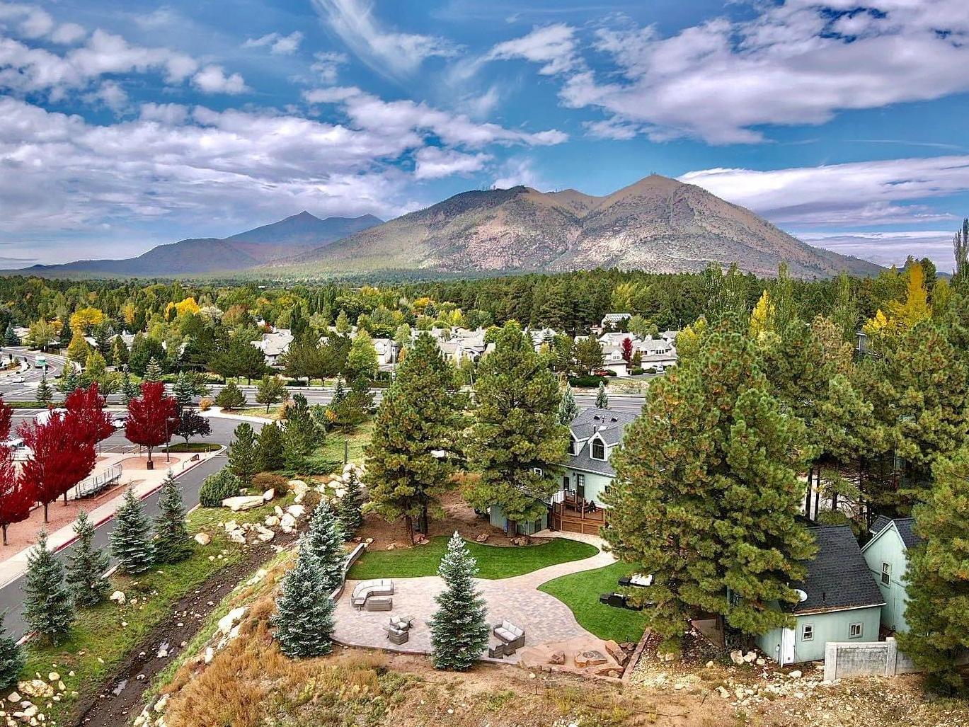 The Wedding Website of Marissa Blackburn and Josh Brownlee