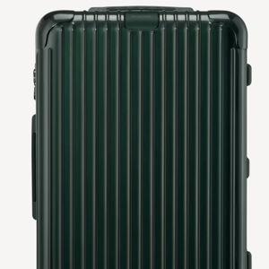 Essential Check-In M Lightweight Suitcase | green gloss | RIMOWA