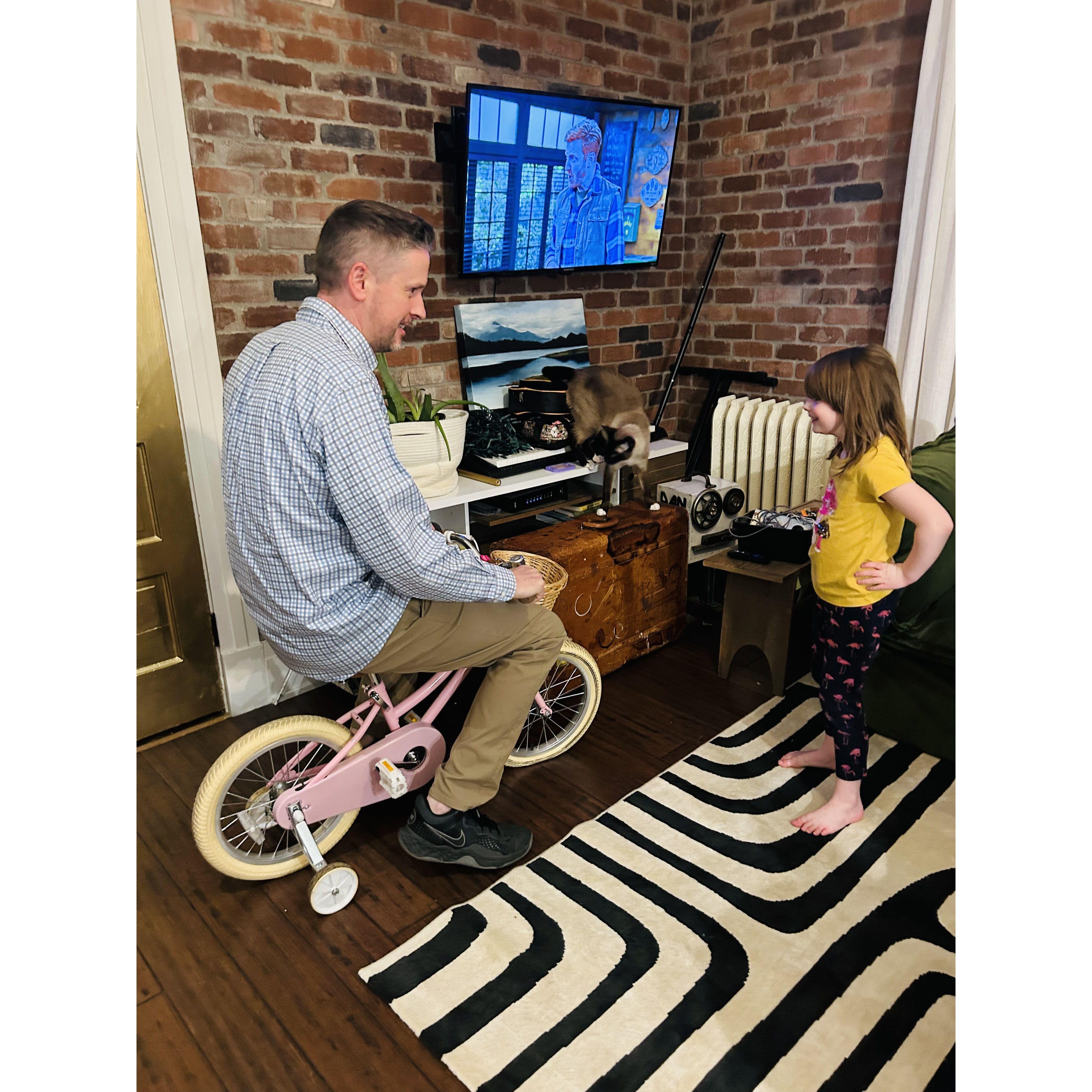 David making friends with new niece Quincy