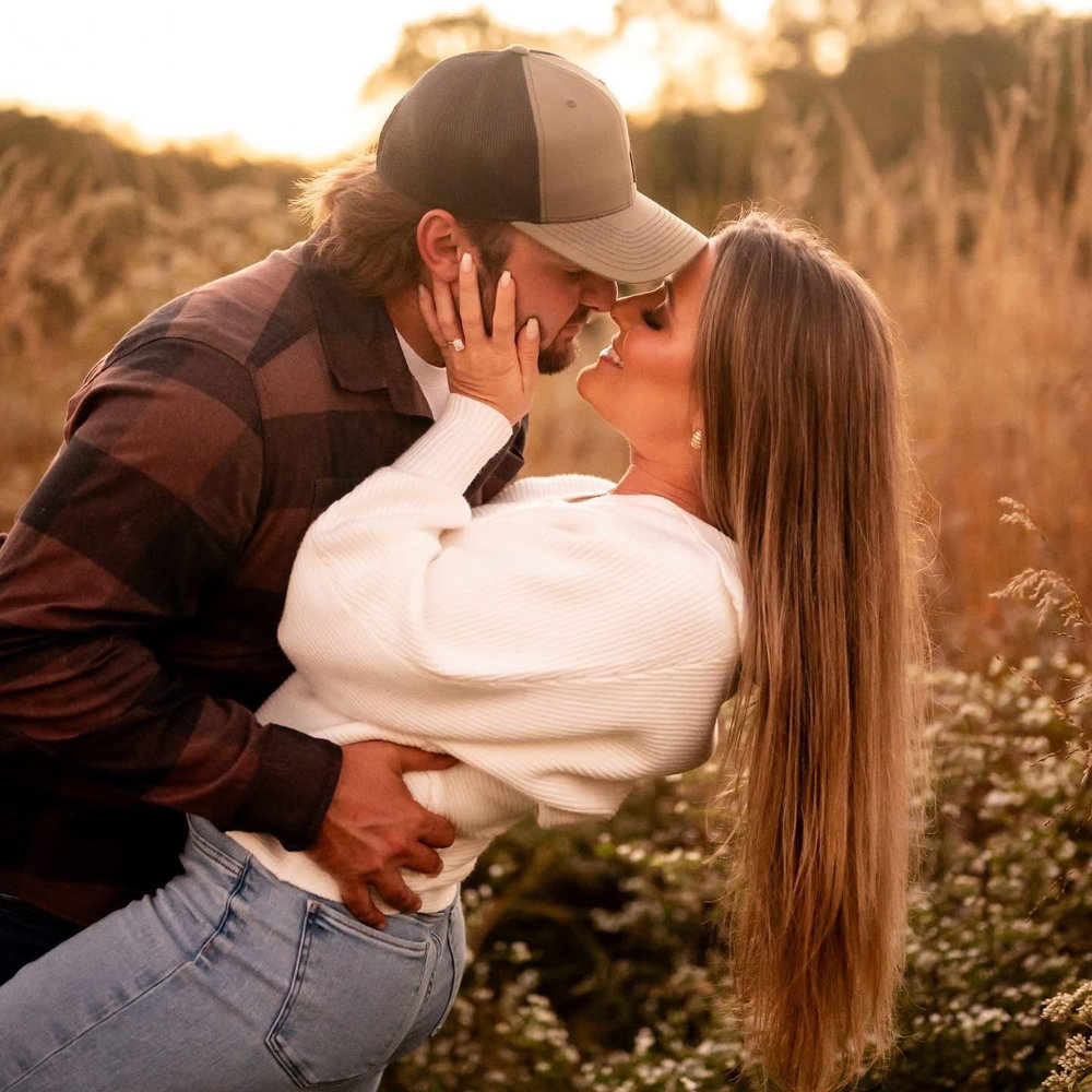 Hunter Moreland and Connor DiGiacomo's Wedding Website