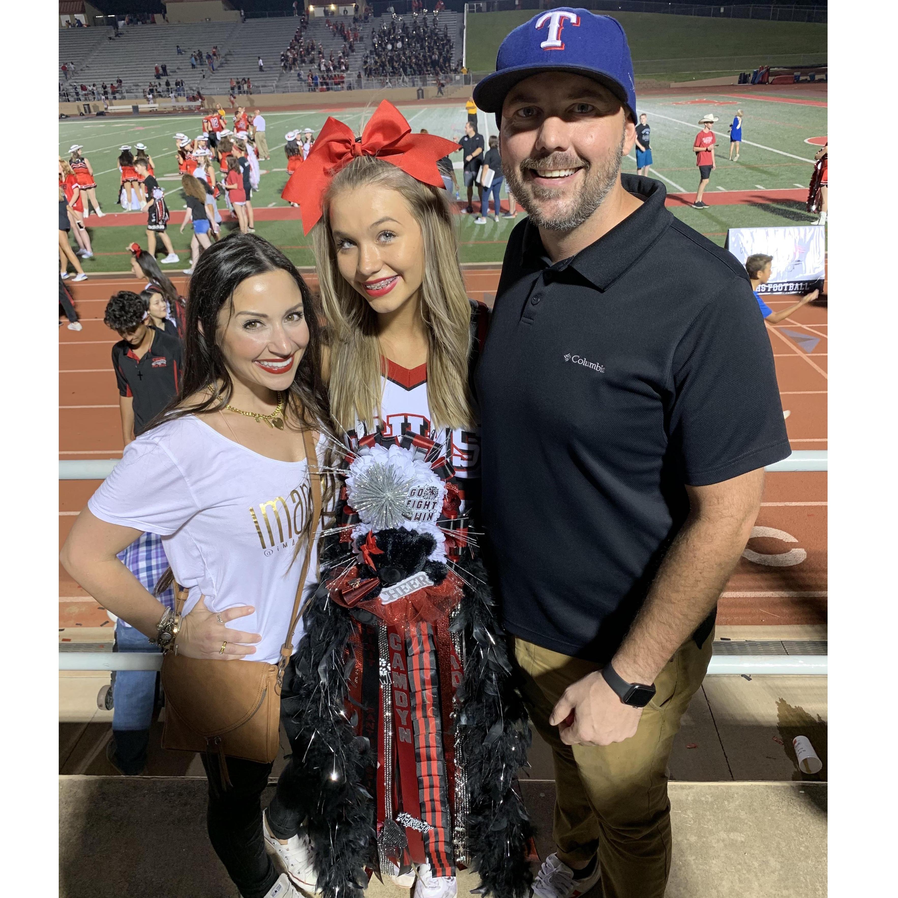 Watching Camdyn cheer at her homecoming game, 2019!!