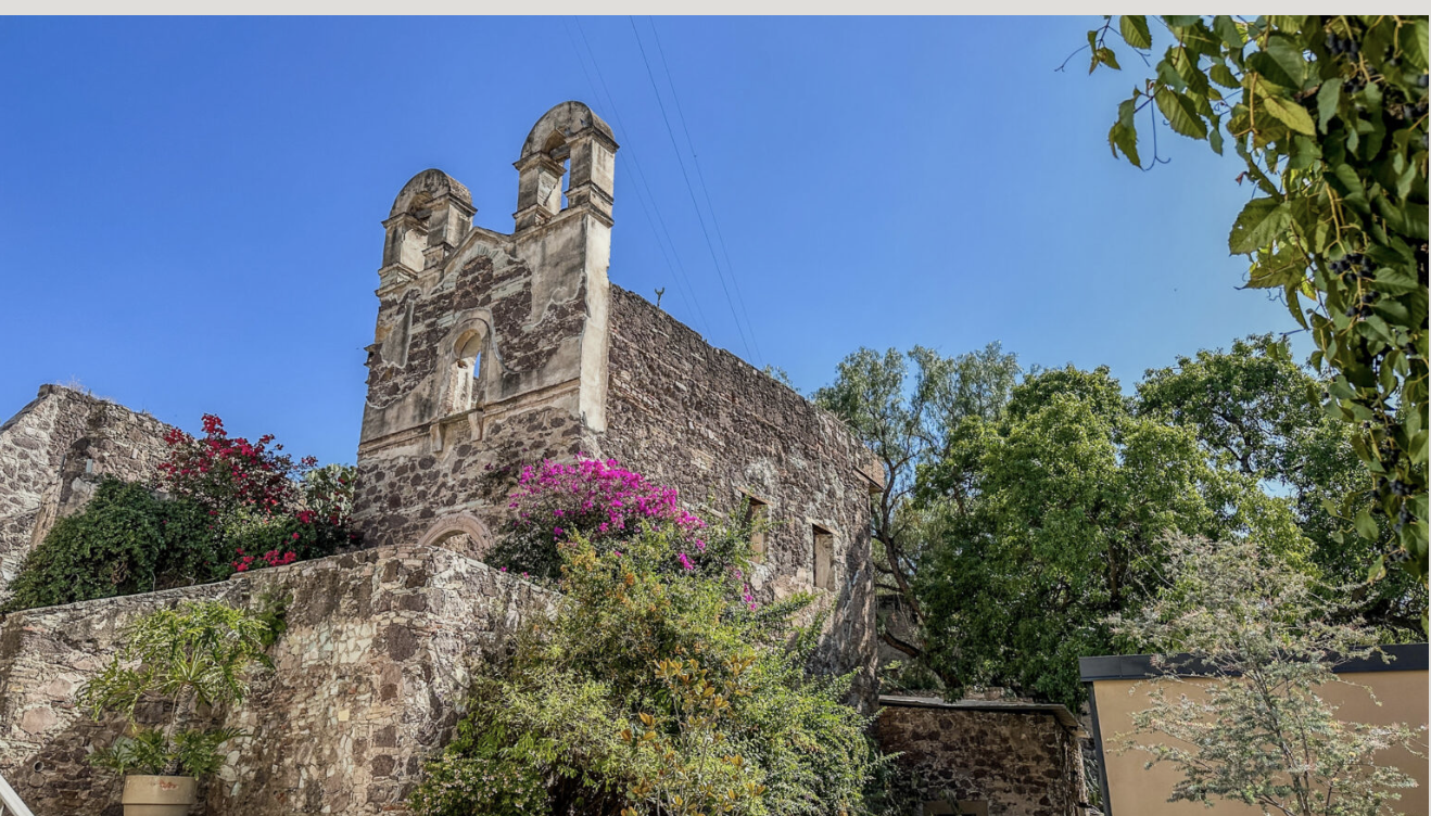 The Wedding Website of Anilu Chavez and Drew Axelson