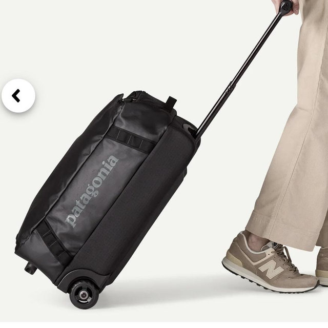 Black Hole® Wheeled Duffel 40L - Black w/ black