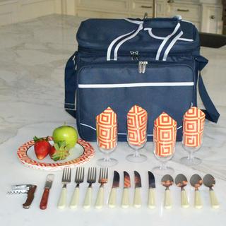 4-Person Equipped Insulated Picnic Set