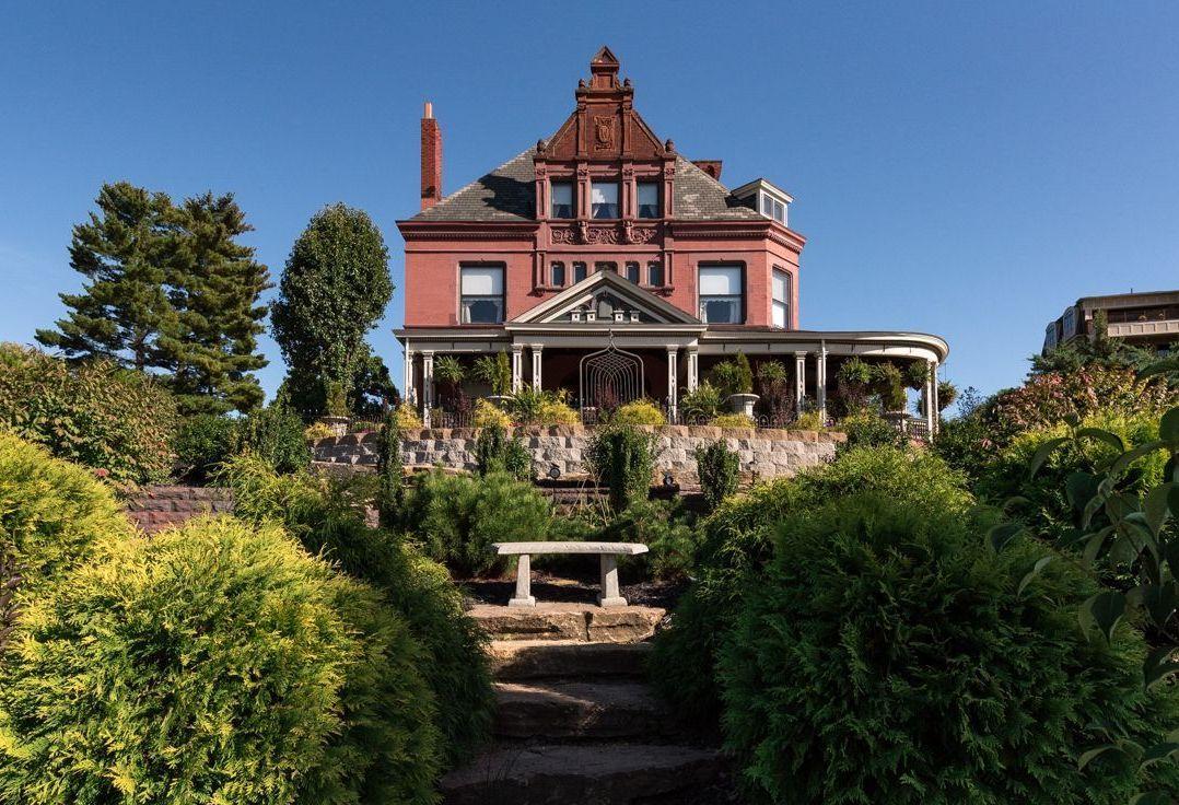 The Wedding Website of Rachel Dicken and Zachary Griffiths
