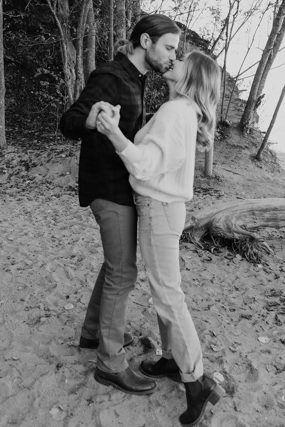 The Wedding Website of Lindsay Caruso and Zachary Bruns