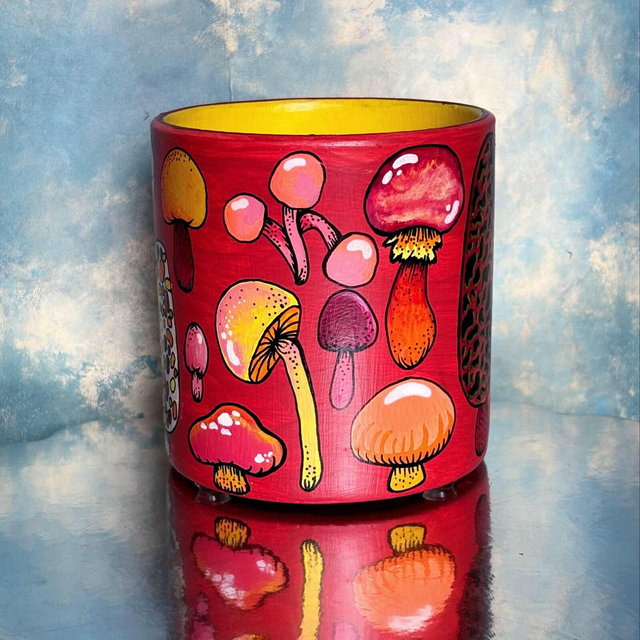 Large pot mushroom autumn plant cottage garden gardening interior decor decoration handmade red orange yellow botanical gift living room
