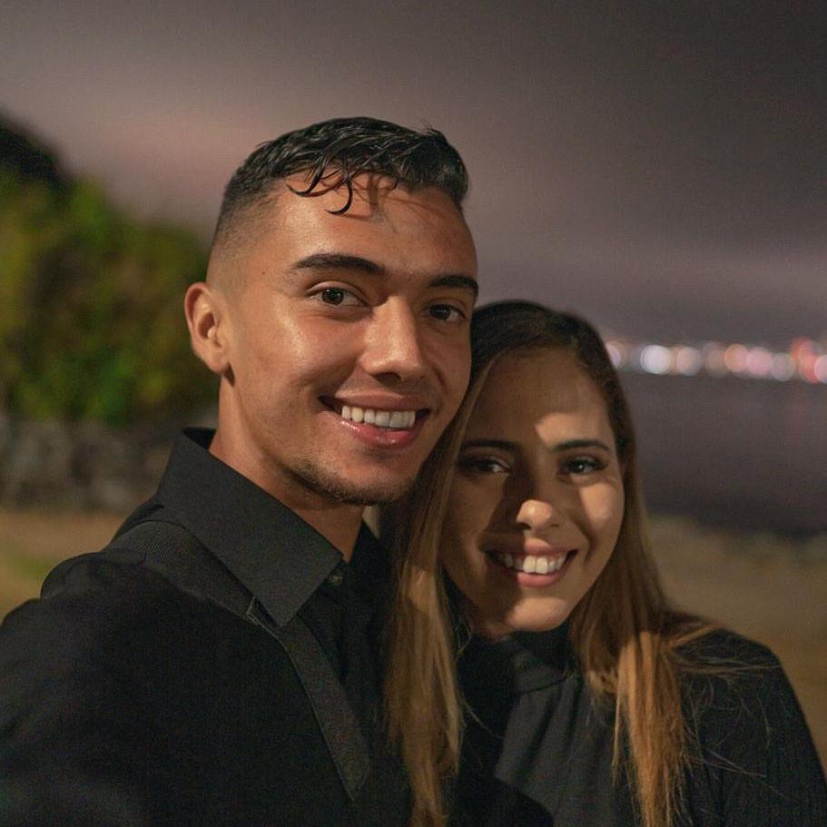 Julian and I made it official! Gf & bf :P