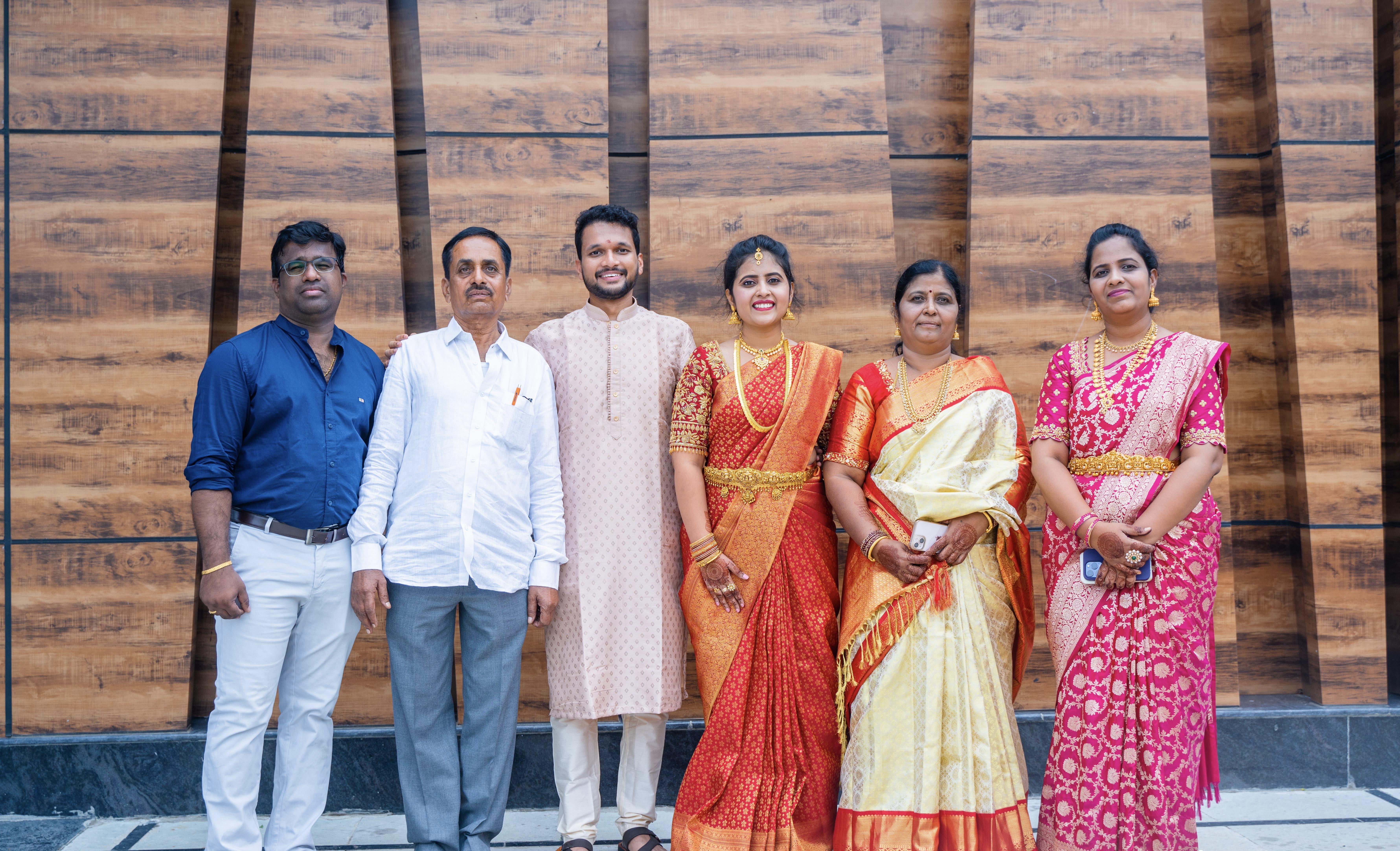The Wedding Website of Dinesh K and Yashaswi K