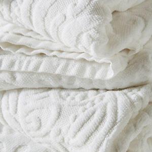 Kassatex Francesca Sculpted Paisley Bath Towel