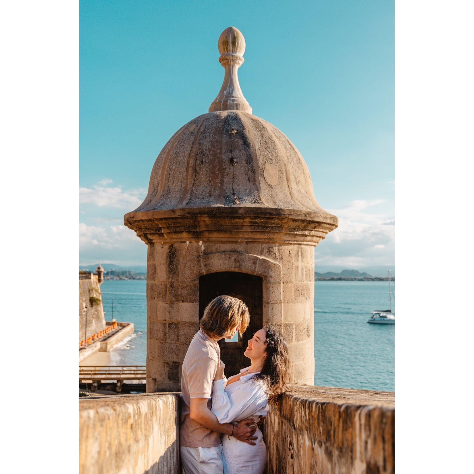 Engagement Pictures in Downtown Old San Juan