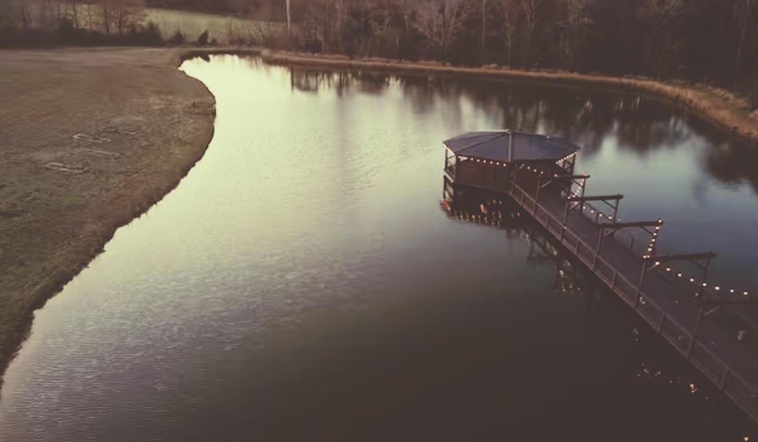 The Wedding Website of Samantha Crosby and Blake Baldwin
