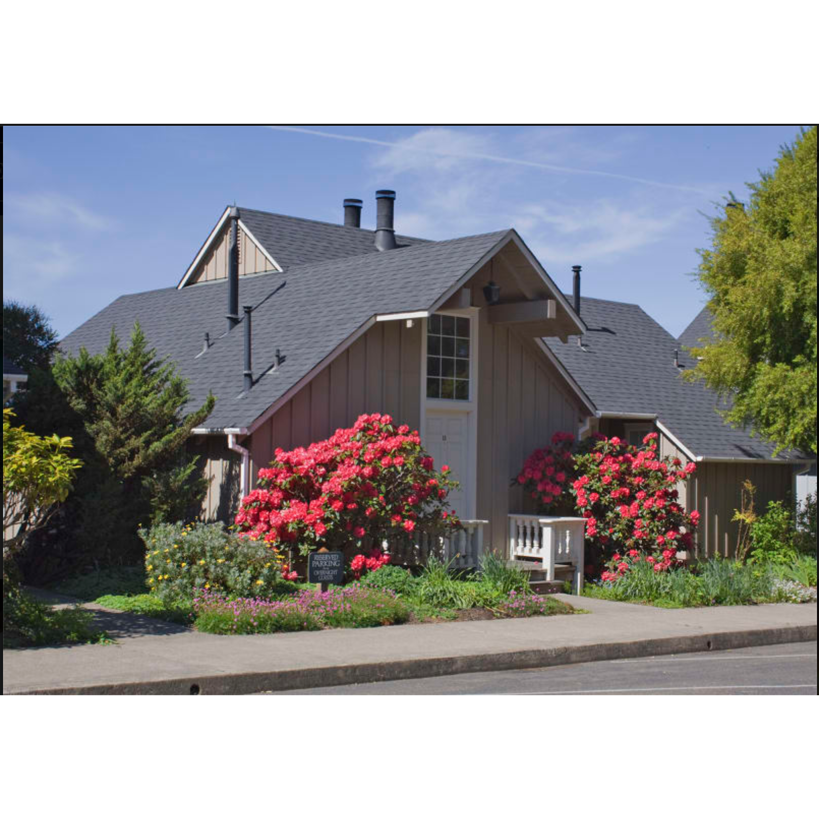 A look at the adorable cottages available at the Albion River Inn