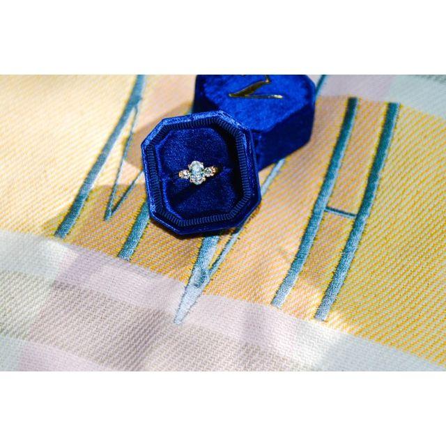 The setting and side diamonds on this ring have been passed down from Harrys Grandmother, Mother, and now to Mariah!