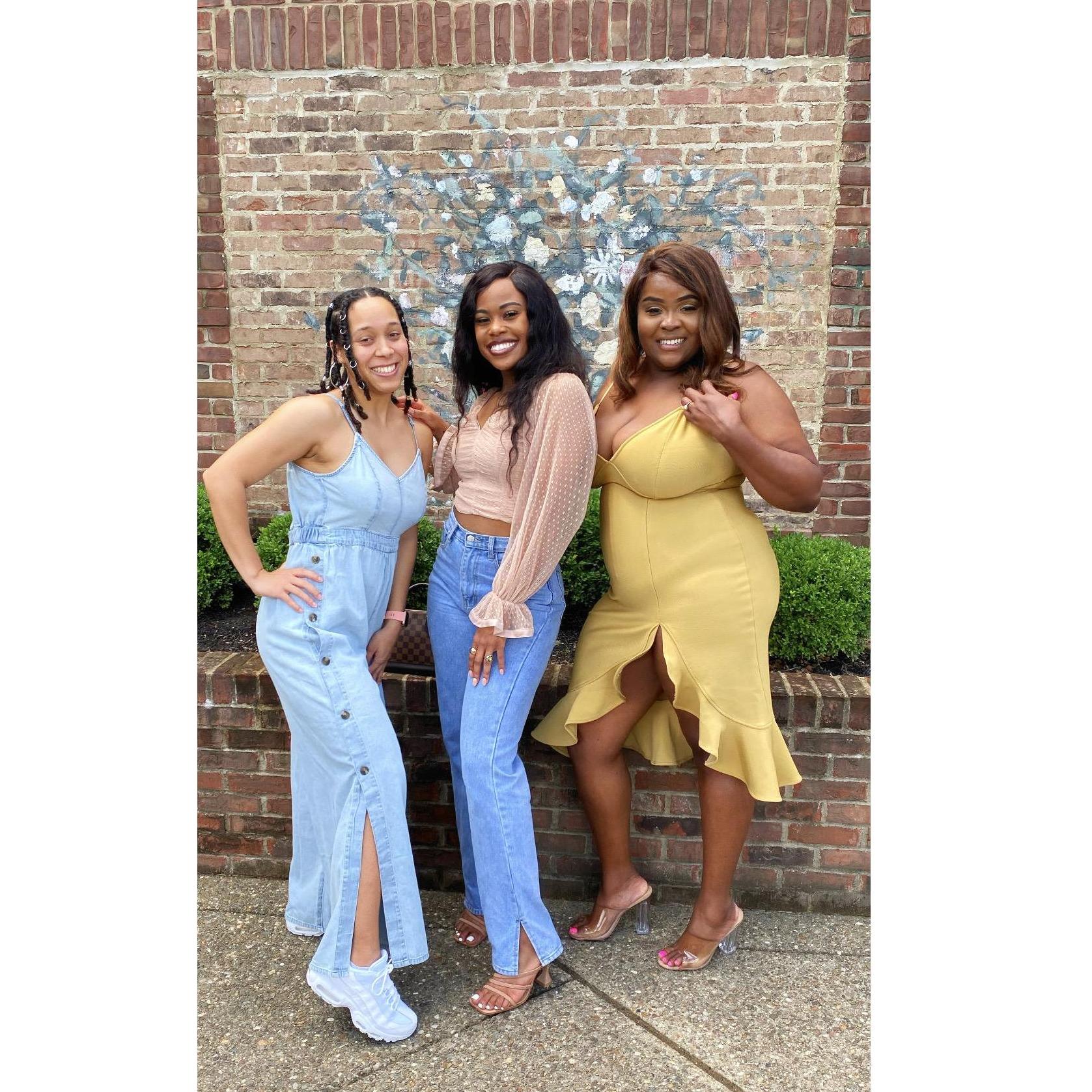 Two more of our fabulous bridesmaids, Victoria Sutton & Nitaya Walker!