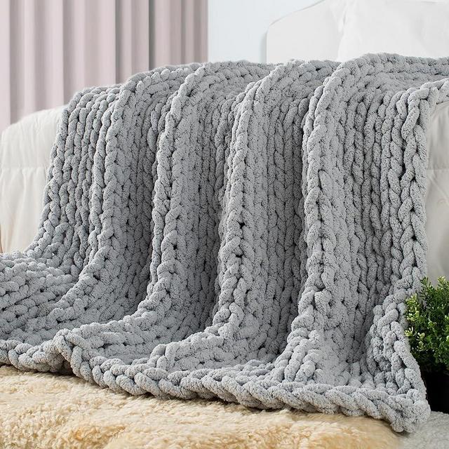 Carriediosa Chunky Knit Throw Blanket Chenille Loop Yarn Handmade Soft Fluffy Throws for Couch Sofa Bed Home Decor Breathable Cozy Heavy Thick Knitted Blanket Washable, 50" X 60" Light Grey