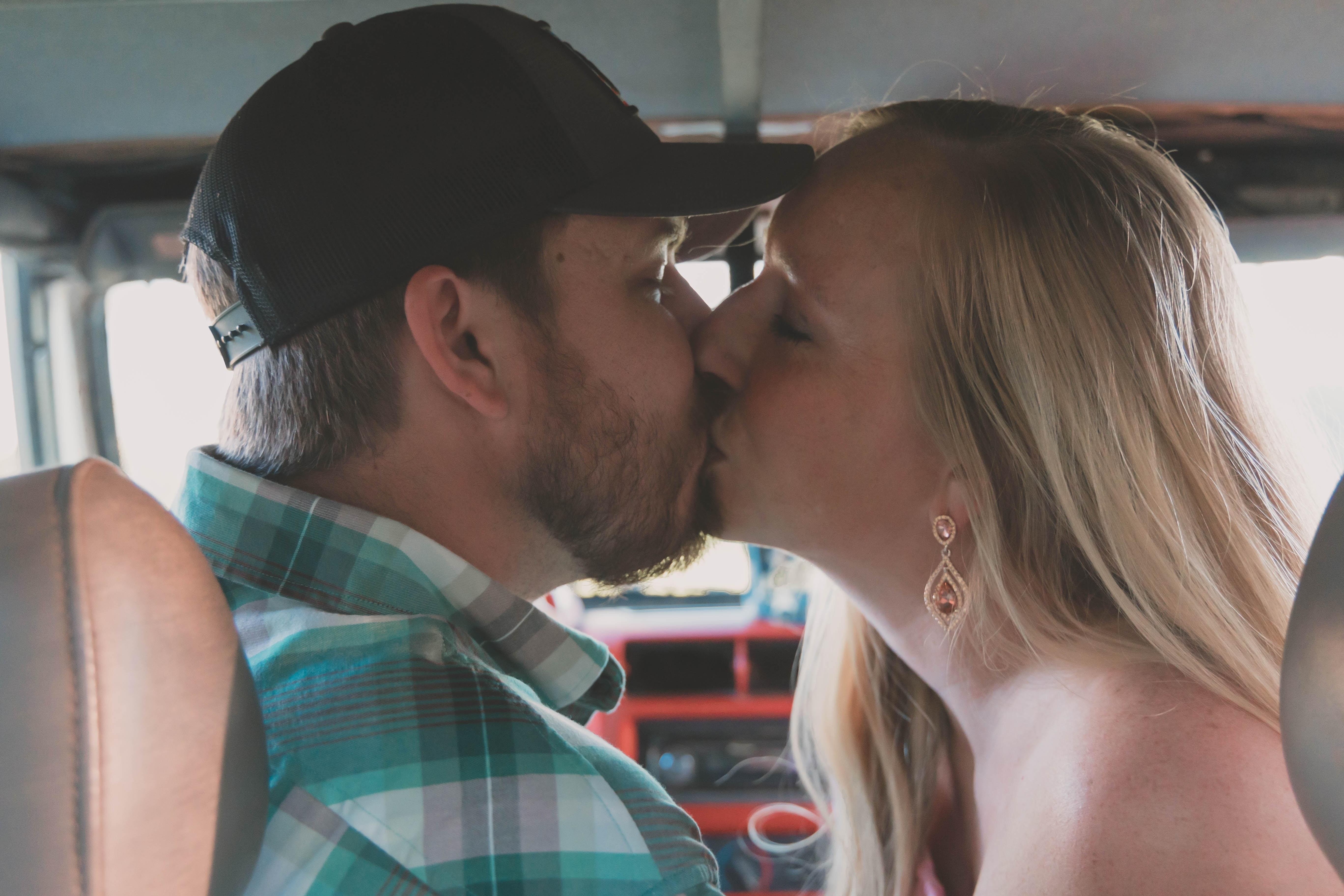 The Wedding Website of Nicole Mann and Russell Brown
