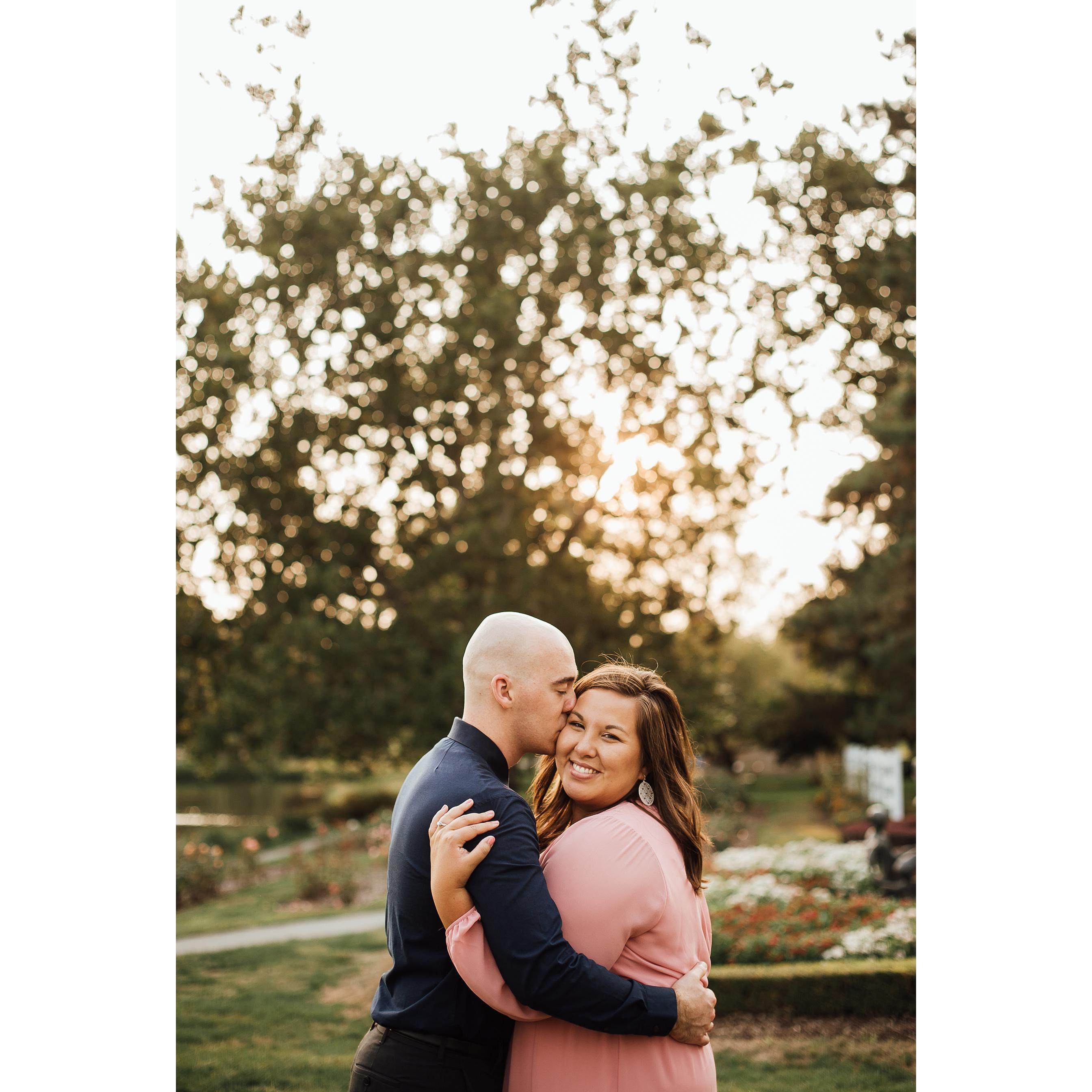 Engagement photos at Lakeside Park & Rose Garden
by Chantel Vandriessche Photography