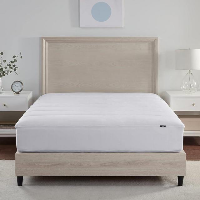 Serta Power Chill Cooling King Mattress Pad, Elastic Fitted Mattress Protector, Soft and Breathable Pillow Top Cover, 18" Deep Pockets for Secure Fit, Machine Washable, White