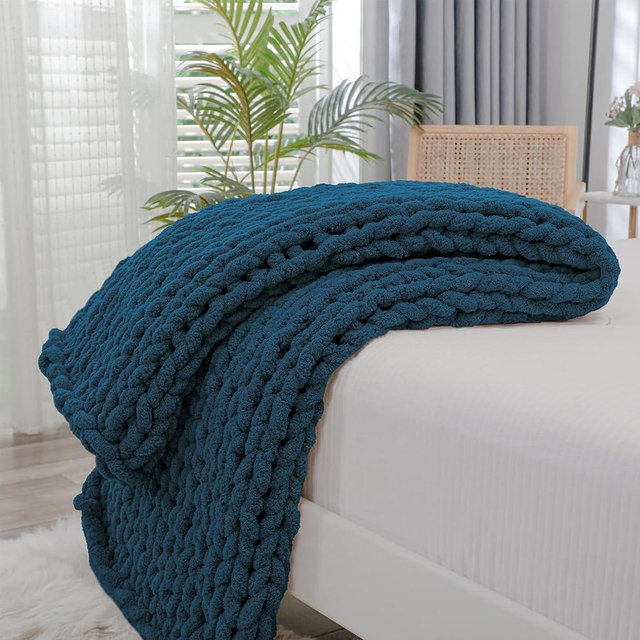 Bigacogo Chunky Knit Blanket Throw 40"x60", 100% Hand Knitted Chenille Throw Blanket, Soft Thick Yarn Cable Knit Blanket, Cute Rope Knot Crochet Throw Blankets for Couch Bed Sofa (Deep Sea Blue)