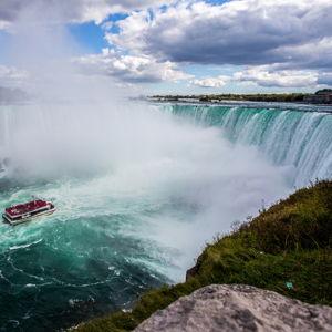 Niagara Falls Boat Tour